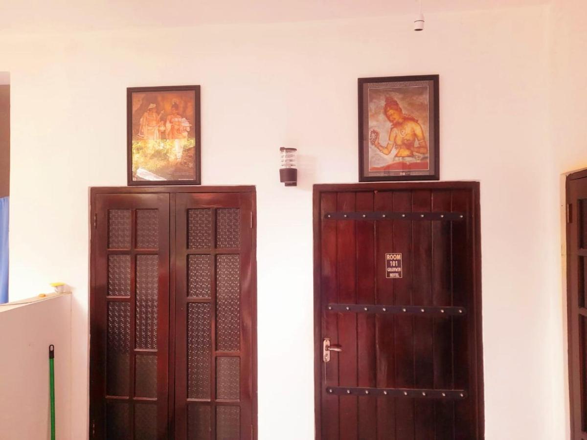 Heritage Rangiri Villa 丹不拉 外观 照片